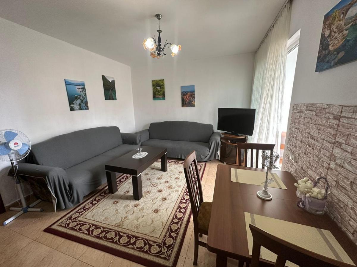Cozy Apartment In The City Center Shkodra Exterior foto